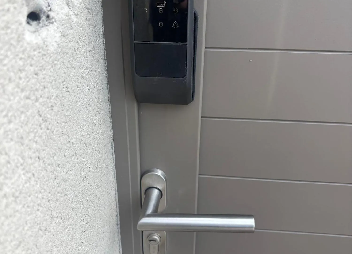 Chambre Privee Climatisee Avec Salle De Bains Partagee-Le Sapin Genay  Genay (Rhone)